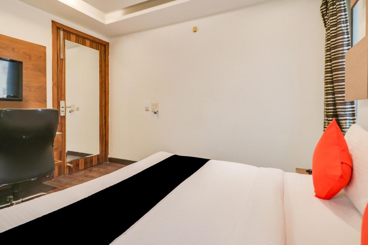 Townhouse 939 Hotel Gagan Inn Near Satyam Inox Patel Nagar Neu-Delhi Exterior foto