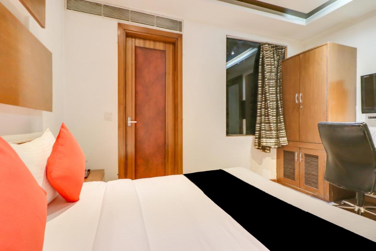 Townhouse 939 Hotel Gagan Inn Near Satyam Inox Patel Nagar Neu-Delhi Exterior foto